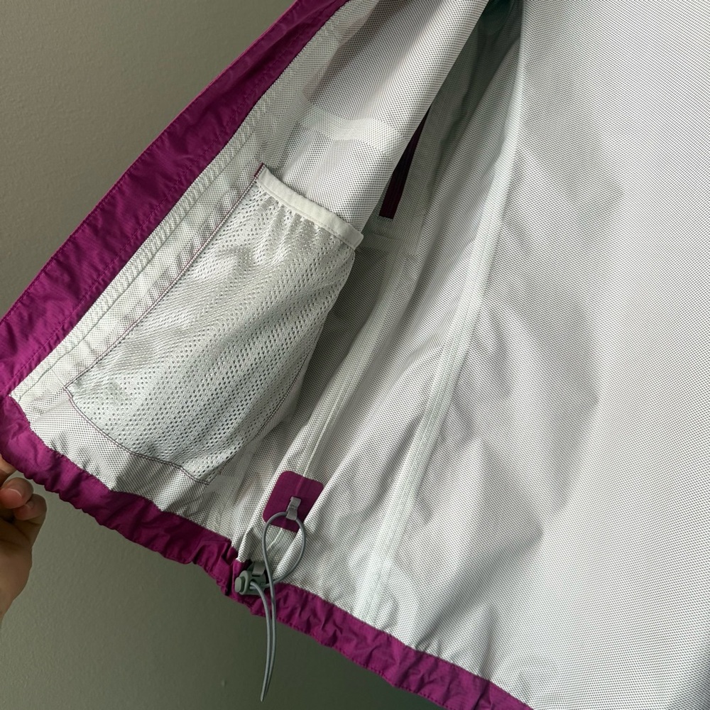 Patagonia Women's Rain Shell Jacket size M - Picture 11 of 12
